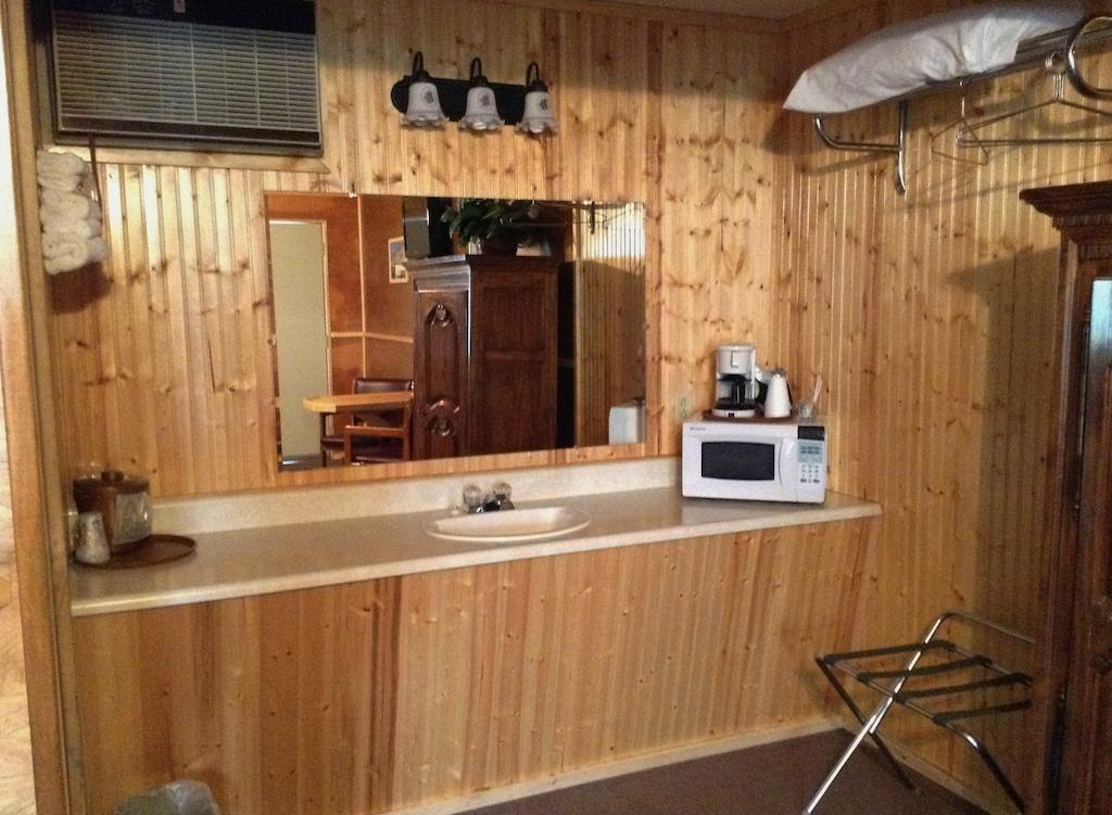 Vindel Motel Mackinaw City Quarto foto
